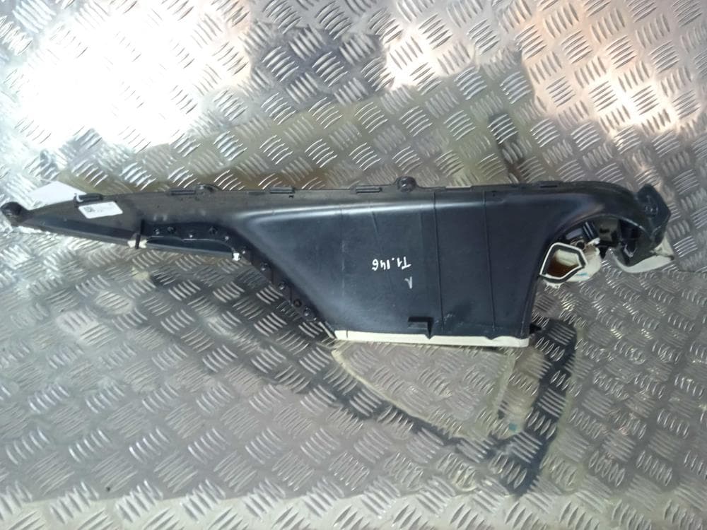 Обшивка стойки задней левой к Tesla Model X (15-21)