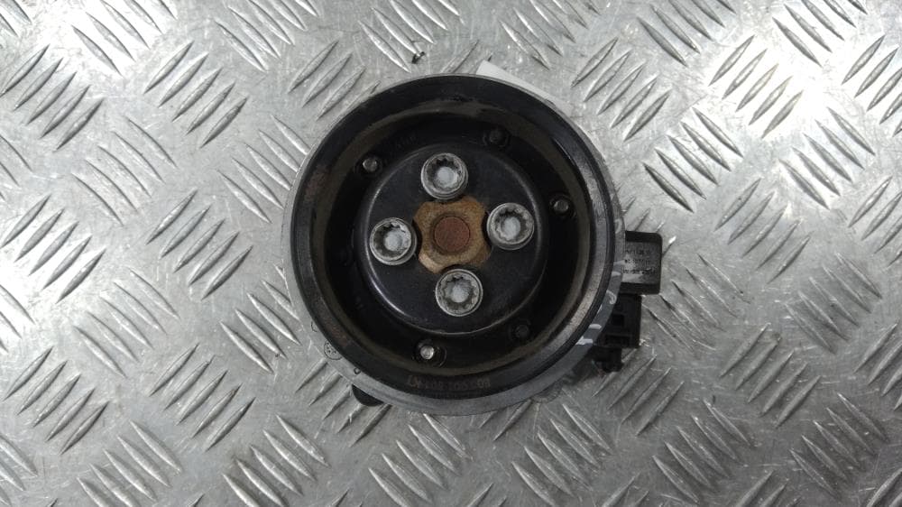 Помпа к Volkswagen Golf 6 (08-15)