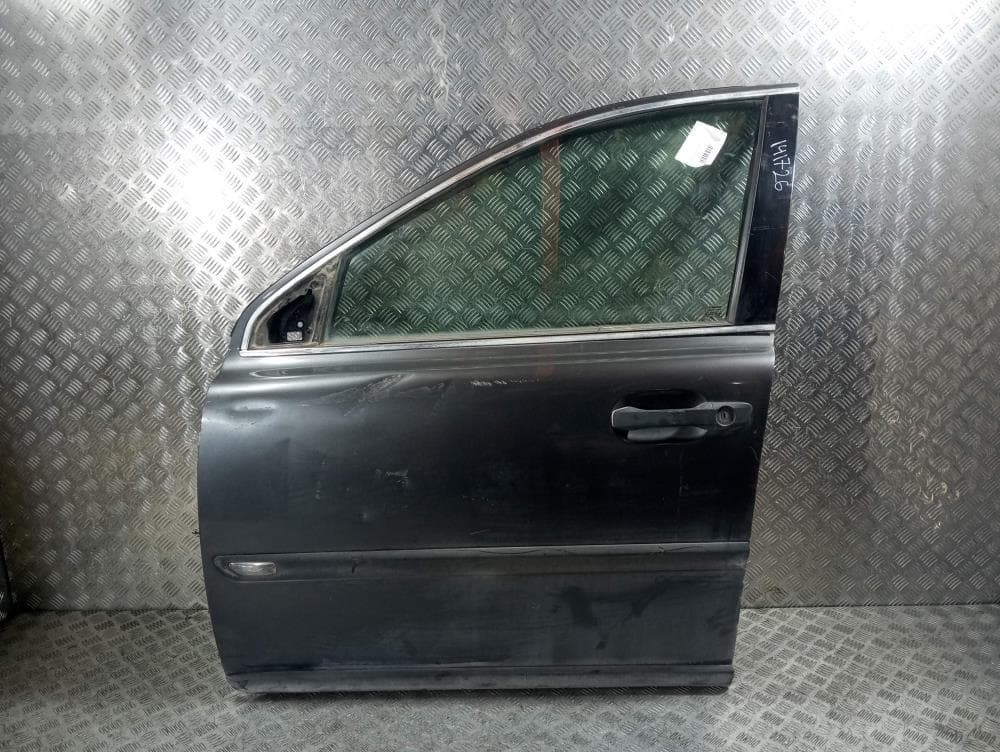 Дверь передняя левая к Volvo XC90 1 (02-06)