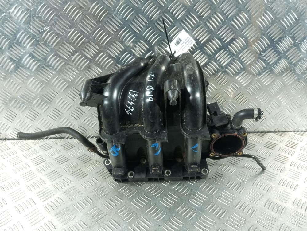 Коллектор впускной к Volkswagen Polo 4 Рестайлинг (05-09)