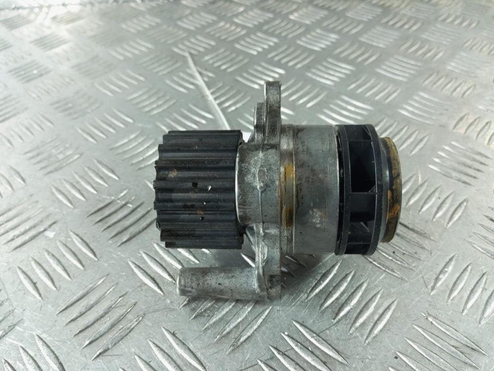 Помпа к Volkswagen Golf 5 (03-09)
