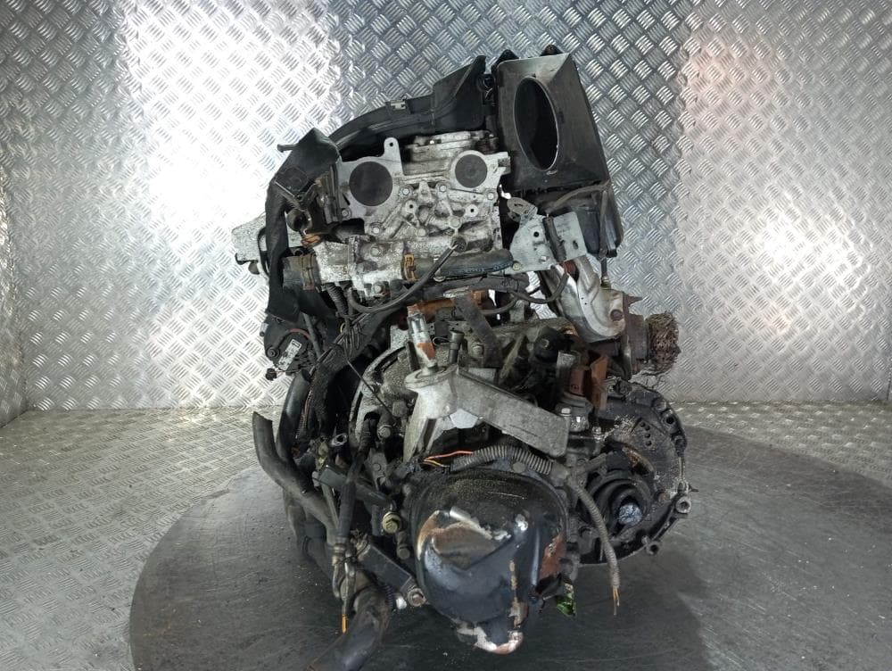 Двигатель к Renault Laguna 2 (01-05)