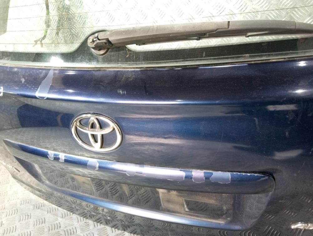 Крышка багажника (дверь 3-5) к Toyota Avensis 2 (03-06)