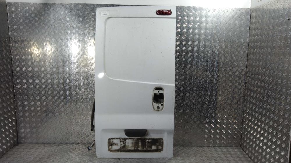 Дверь задняя распашная левая к Renault Trafic 2 (01-06)