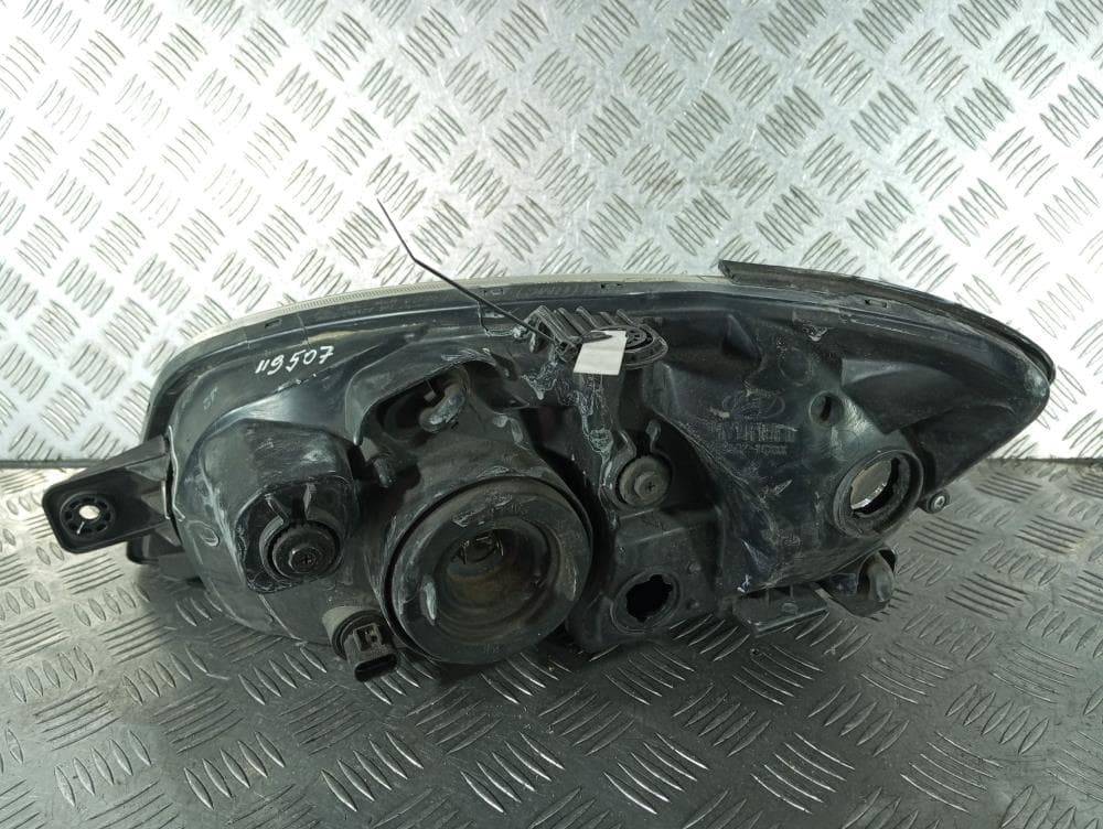Фара правая к Hyundai Getz 1 (02-05)