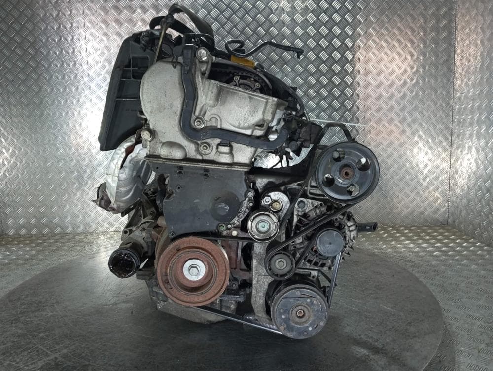 Двигатель к Renault Laguna 2 (01-05)