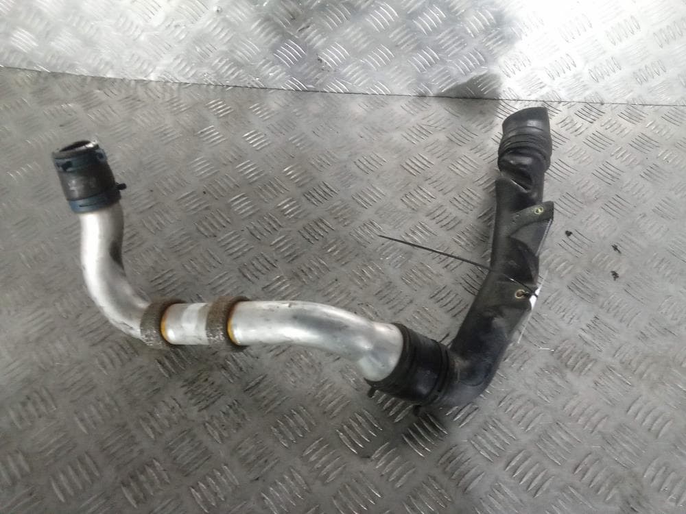 Патрубок интеркулера к Volkswagen Caddy 2 (95-04)