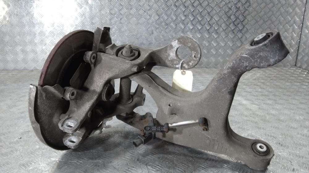 Кулак задний левый к Audi A4 B8/8K (07-11)