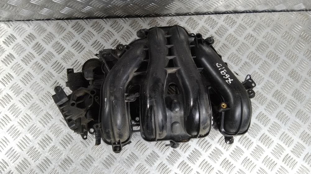 Коллектор впускной к Volvo V50 (03-10)