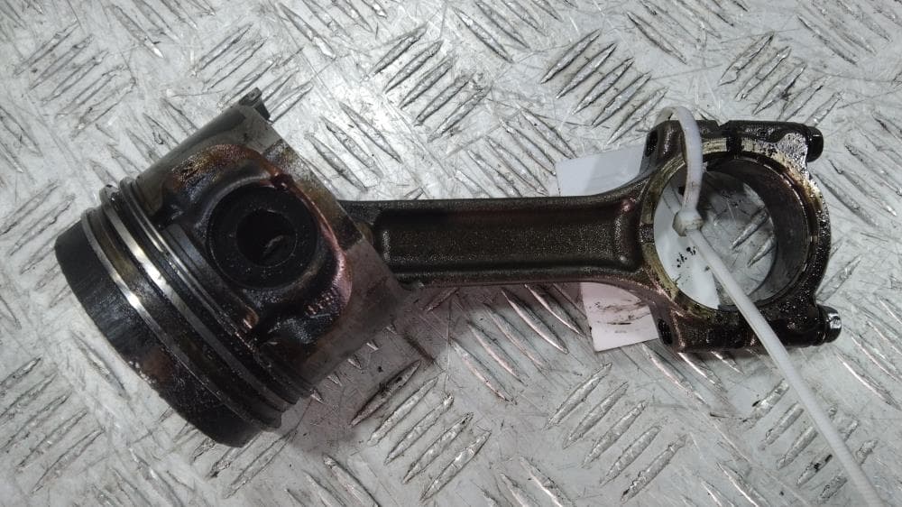 Поршень к Renault Megane 2 (02-06)