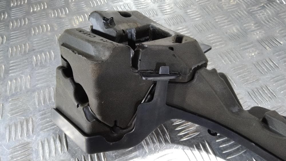 Отбойник капота (демпфер) к Jeep Grand Cherokee WL (21-24)
