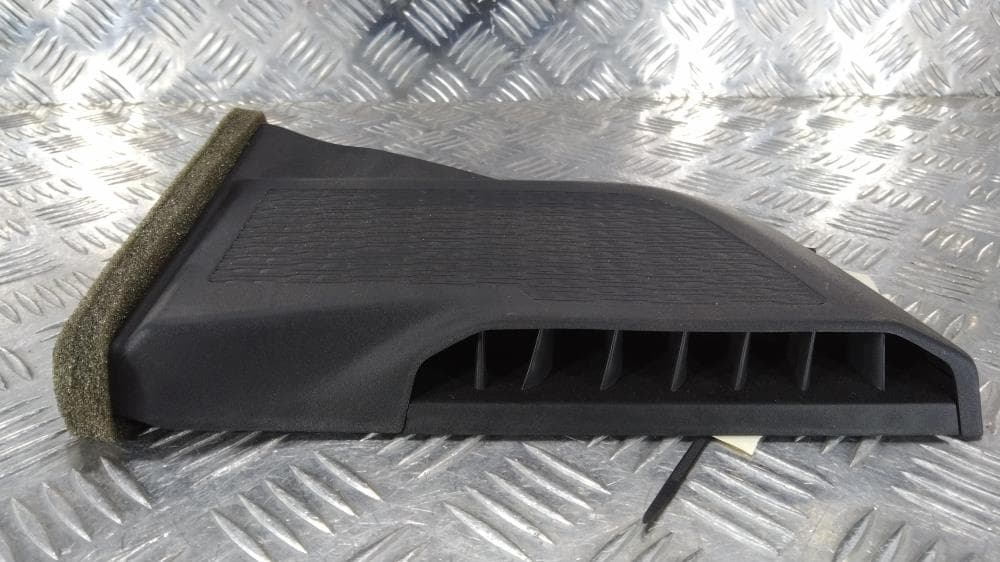 Воздухозаборник к Jeep Grand Cherokee WL (21-24)