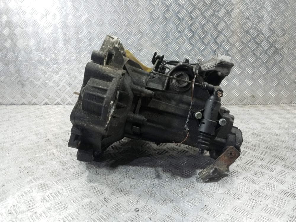 КПП механическая (МКПП) к Volkswagen Golf 4 (97-06)