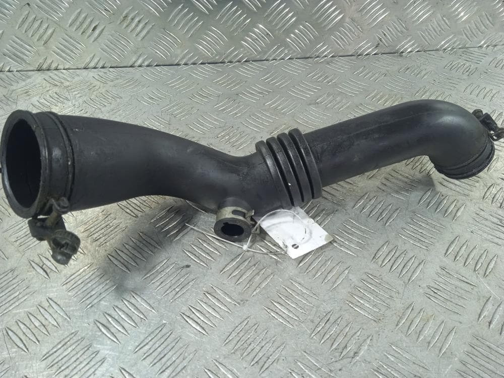 Патрубок турбины к Hyundai Getz 1 (02-05)
