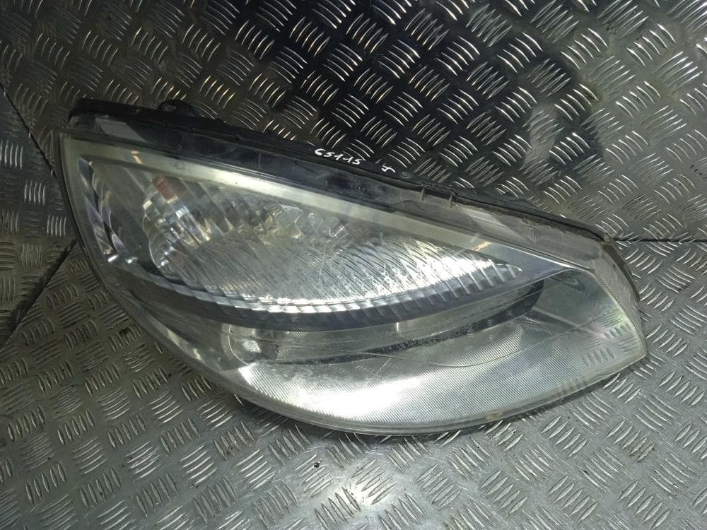 Фара правая к Renault Scenic 2 (03-06)