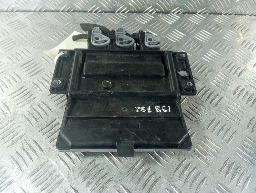 Блок управления двигателем к Renault Clio 3 (05-09)