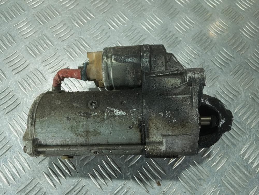 Стартер к Renault Laguna 2 (01-05)