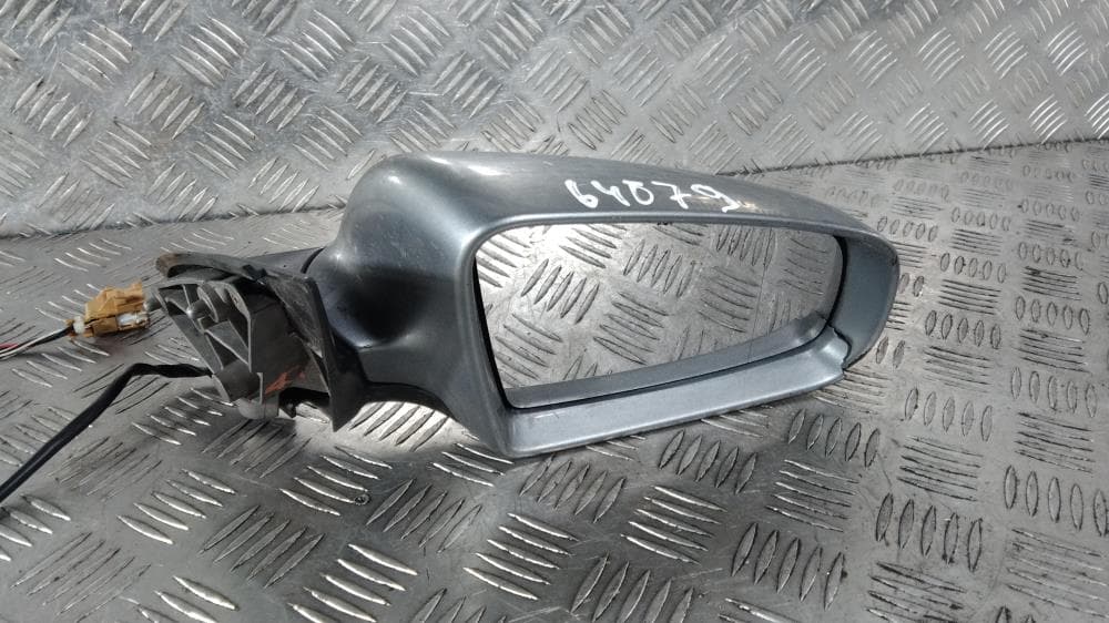 Зеркало наружное правое к Audi A4 B6 (01-05)