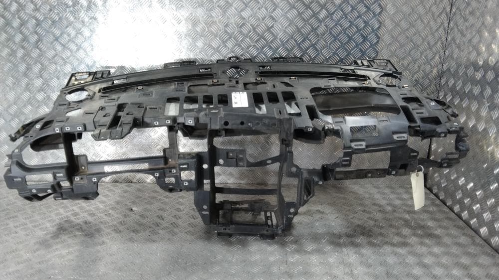 Панель передняя салона (торпедо) к Tesla Model X (15-21)
