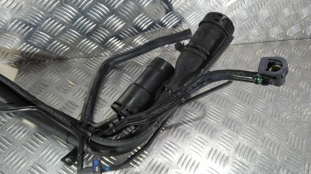 Горловина топливного бака к Jeep Grand Cherokee WL (21-24)