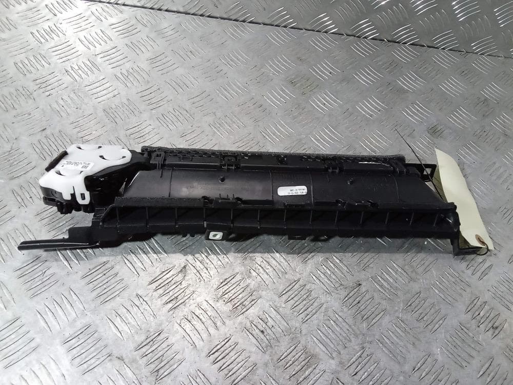Воздуховод к Tesla Model 3 (17-21)
