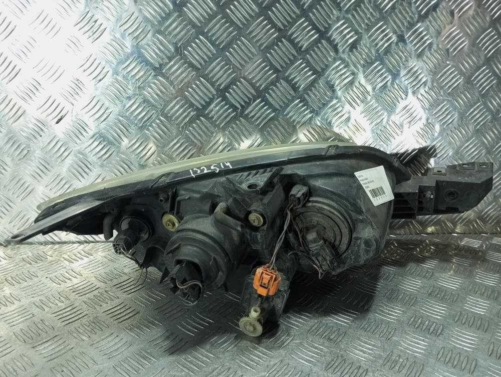 Фара левая к Mazda 3 BK (03-06)