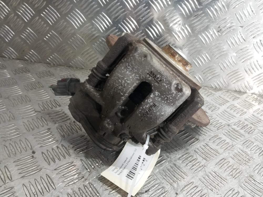 Кулак задний левый к Renault Scenic 3 Рестайлинг (12-13)