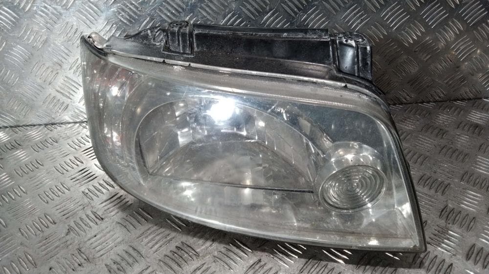 Фара правая к Hyundai Matrix 1 (01-05)