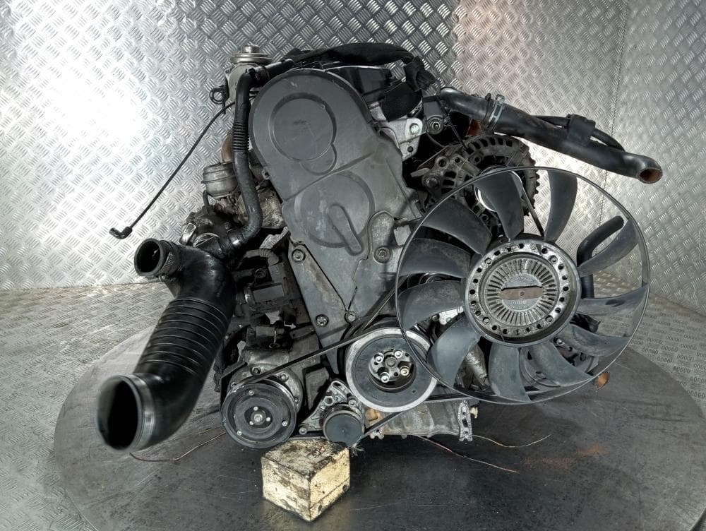 Двигатель к Audi A4 B6 (01-05)