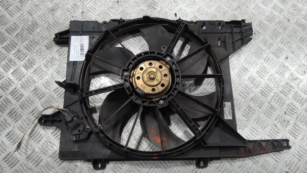 Вентилятор радиатора к Renault Scenic 1 Рестайлинг (99-03)