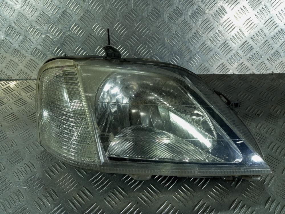 Фара правая к Renault Logan 1 (04-09)