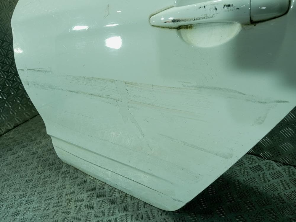 Дверь задняя левая к Citroen C4 2 (10-16)