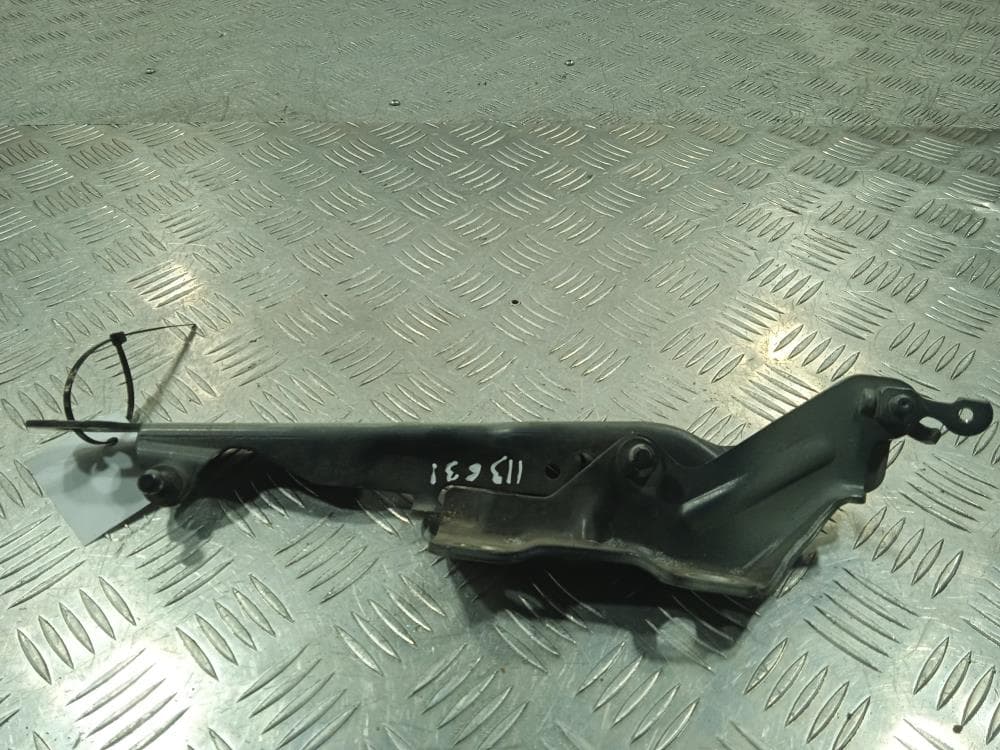Петля капота левая к Volvo V70 3 (07-13)