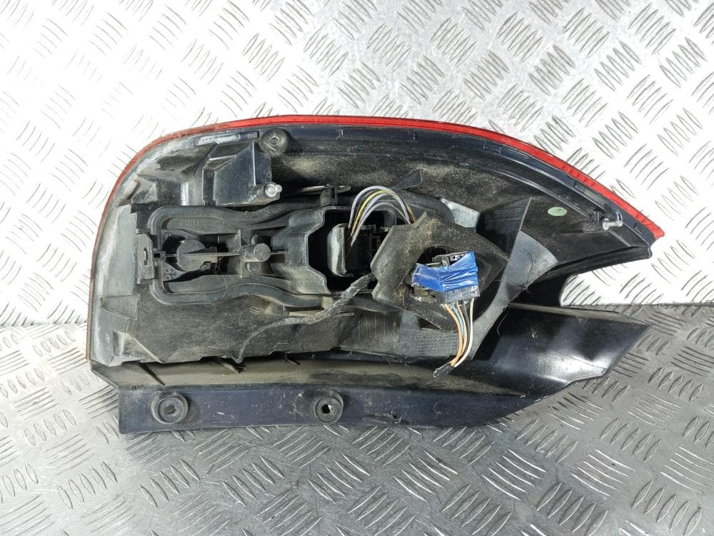 Фонарь задний правый к Renault Scenic 2 Рестайлинг (06-09)