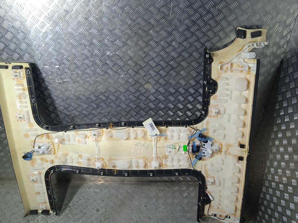 Потолок к Tesla Model X (15-21)