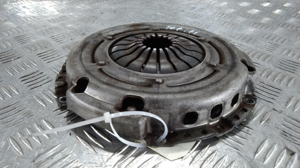 Корзина сцепления к Volkswagen Polo 4 (01-05)