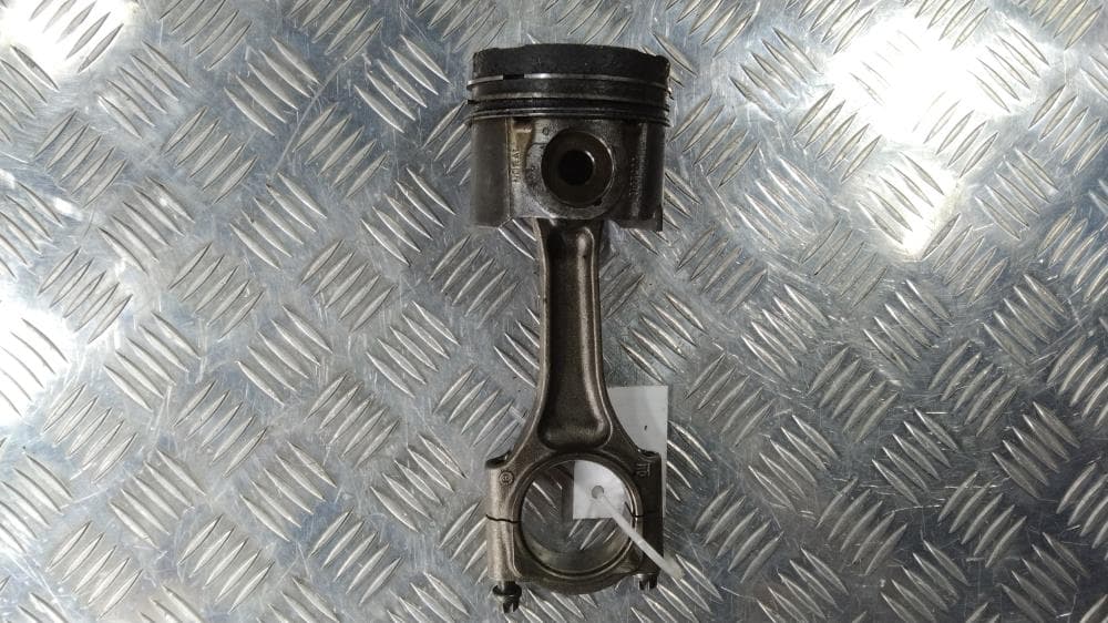 Поршень к Opel Zafira A (99-03)