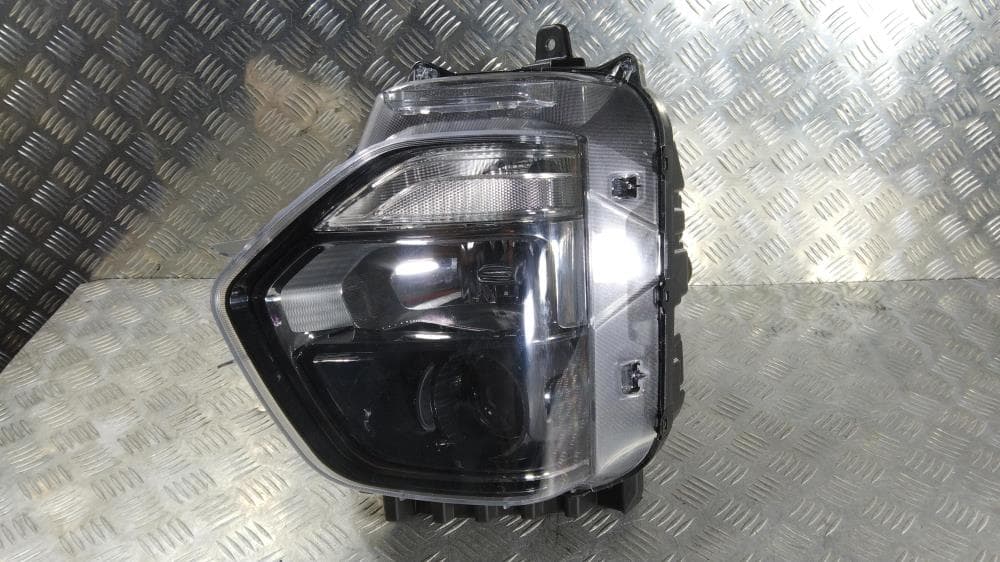 Фара правая к Hyundai Santa Fe TM (18-20)