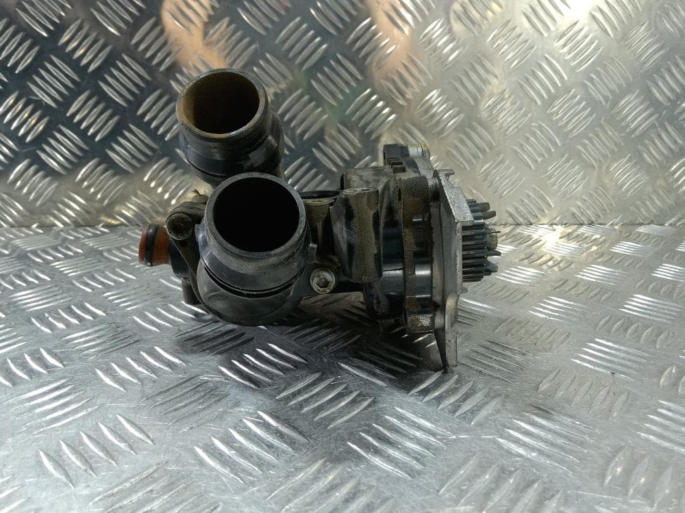 Помпа к Audi A3 8P/8PA 2-й Рестайлинг (08-13)