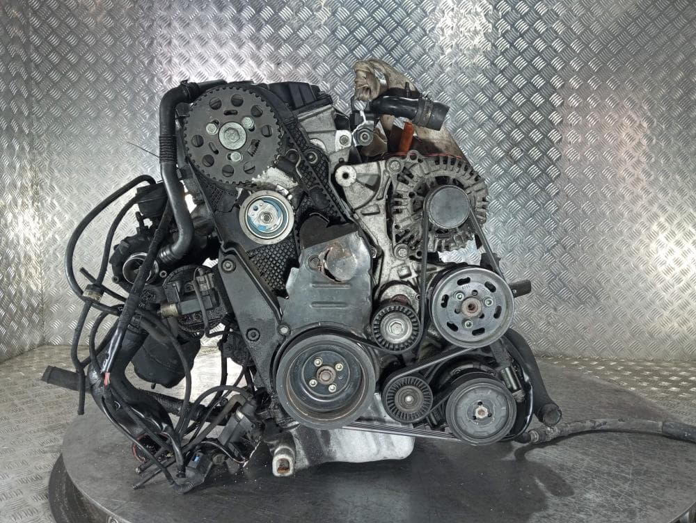 Двигатель к Audi A4 B6 (01-05)