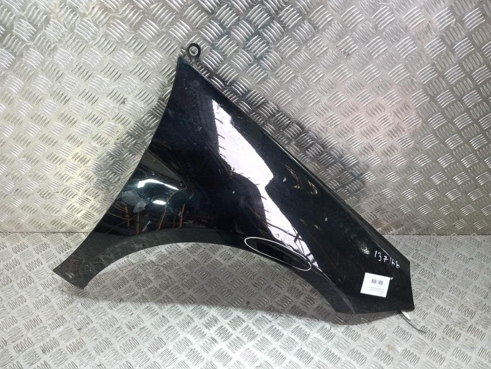 Крыло переднее правое к Mercedes B W245 (05-08)