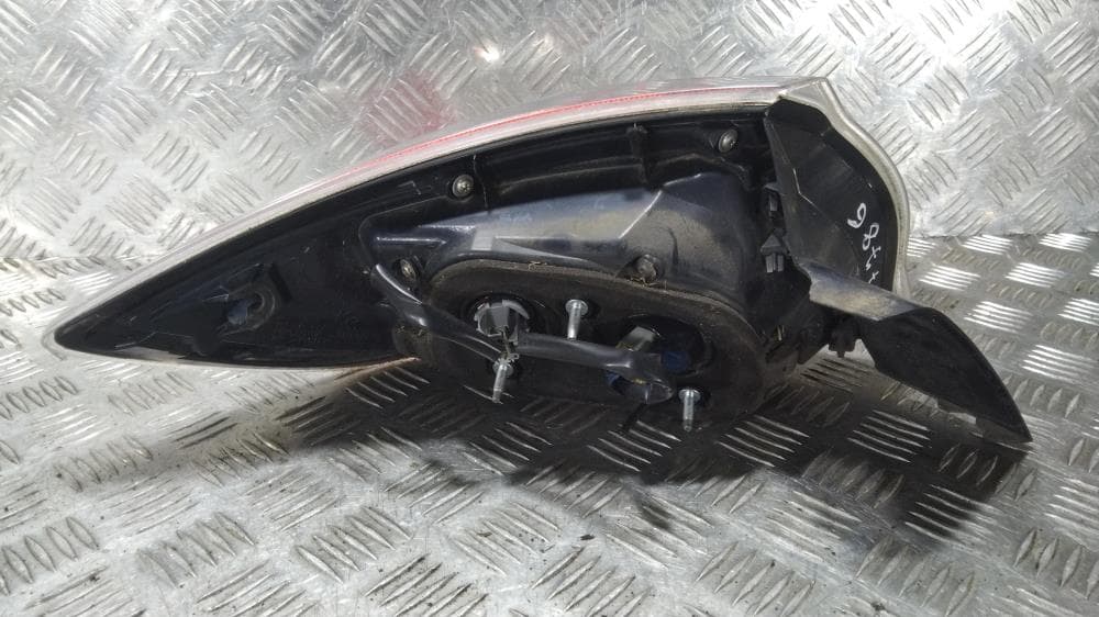 Фонарь задний правый к Mazda 3 BL (09-11)