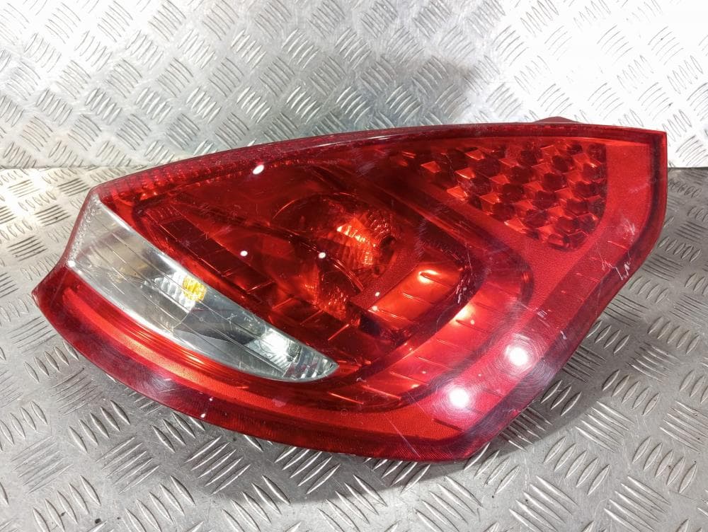 Фонарь задний правый к Ford Fiesta 6 (08-13)