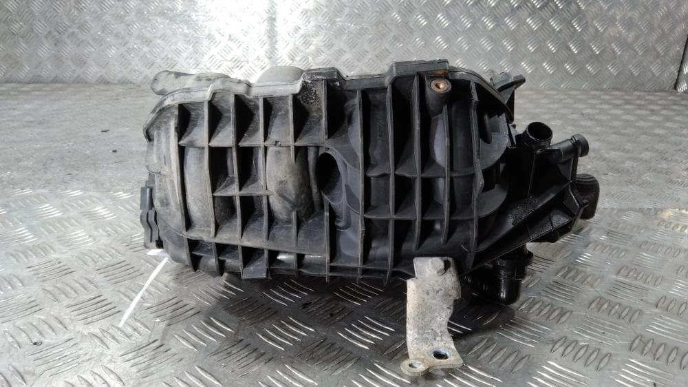 Коллектор впускной к Peugeot 308 1 (07-11)