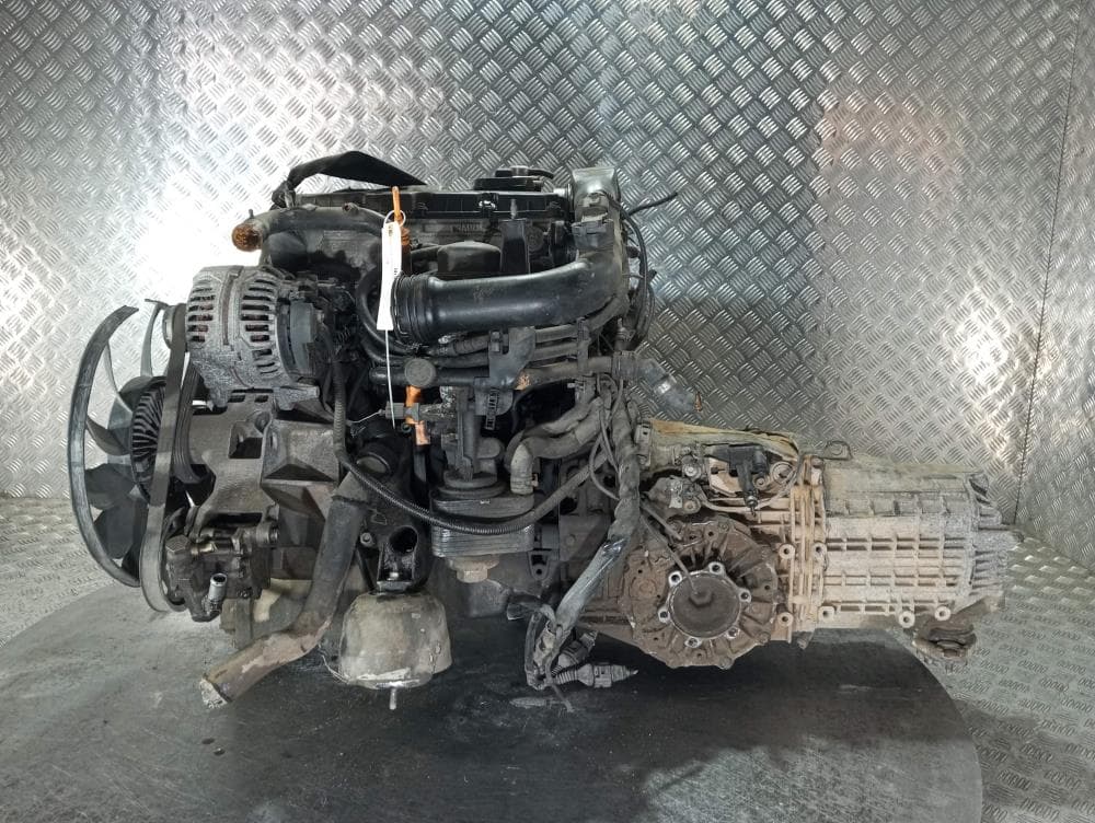 Двигатель к Audi A4 B6 (01-05)