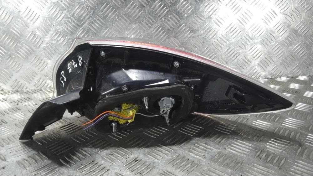 Фонарь задний левый к Mazda 3 BL (09-11)