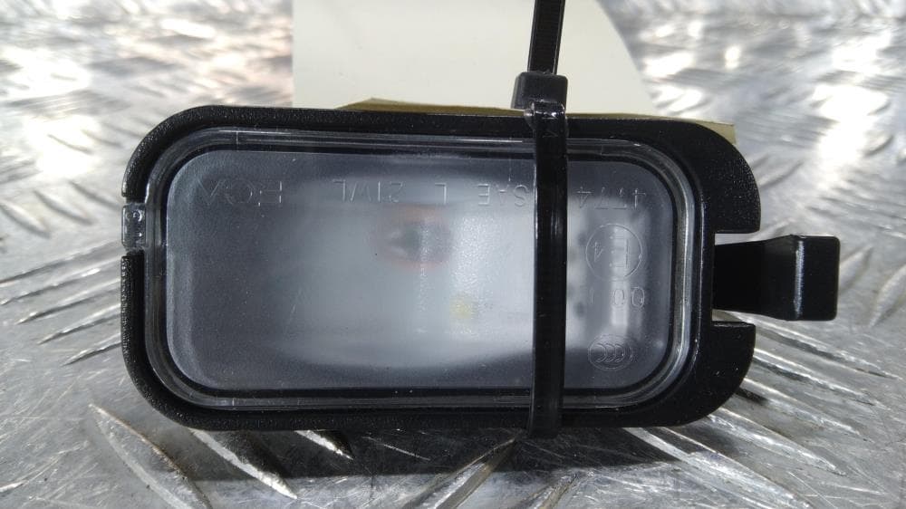 Подсветка номера к Jeep Grand Cherokee WL (21-24)