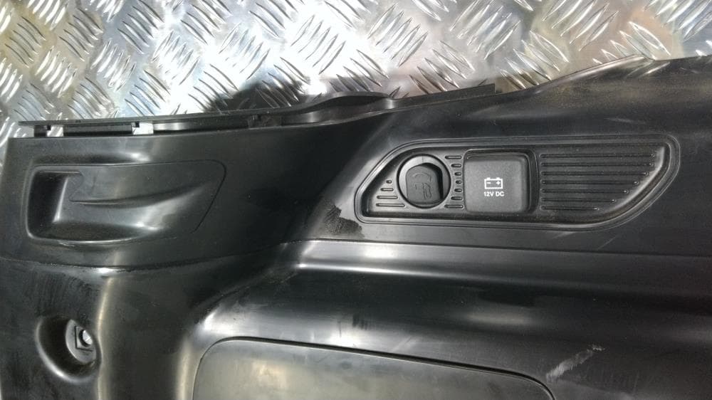 Обшивка багажника к Jeep Grand Cherokee WL (21-24)