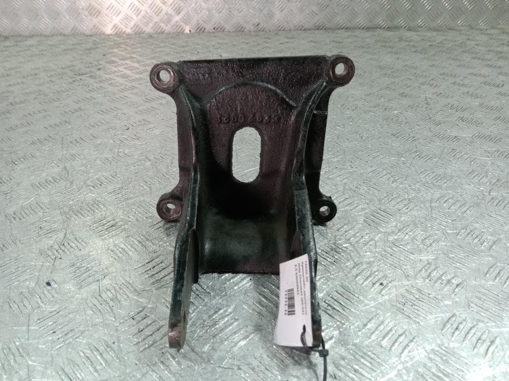 Кронштейн двигателя к Jeep Cherokee XJ Рестайлинг (97-01)