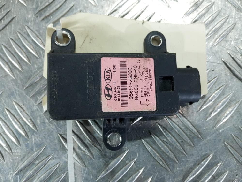 Датчик угла поворота руля к Hyundai ix35 1 (10-13)